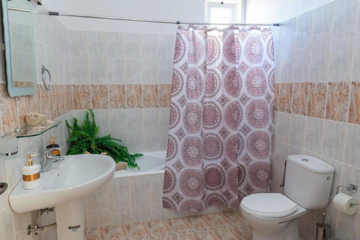 Atlantic Cave Haven-Seaside, Fully Equipped Apartman Kolímbia Kültér fotó